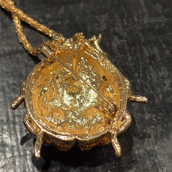 Betsey Johnson Ladybug Pendant Necklace Brooch Gold Tone w/ Rhinestones JB9 - Picture 6 of 6